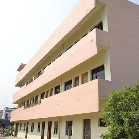 Maitri Hostel Bhilai Ngoại thất bức ảnh